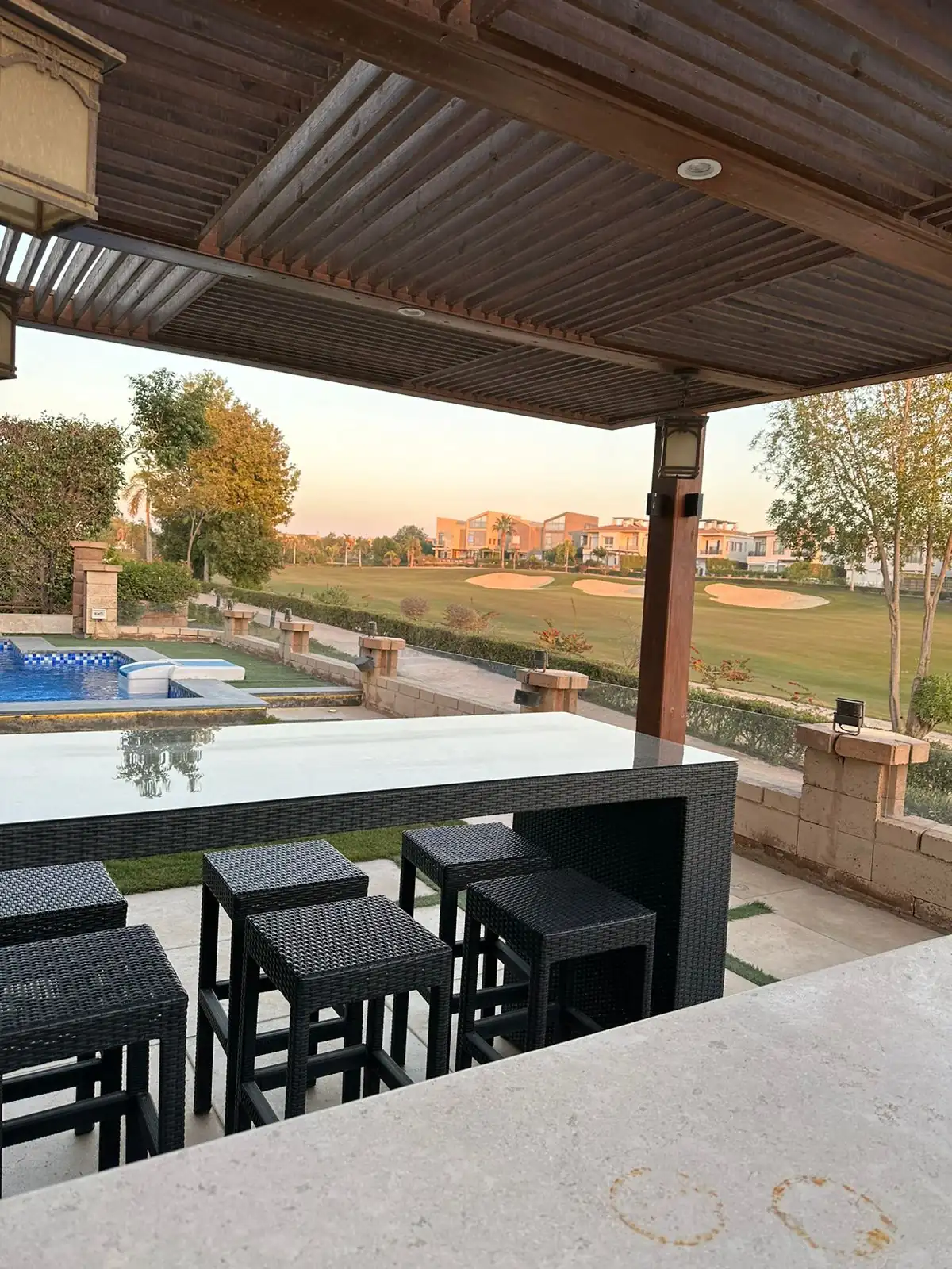 توين هاوس للبيع في اليجريا - 291 م² - BE-R3965