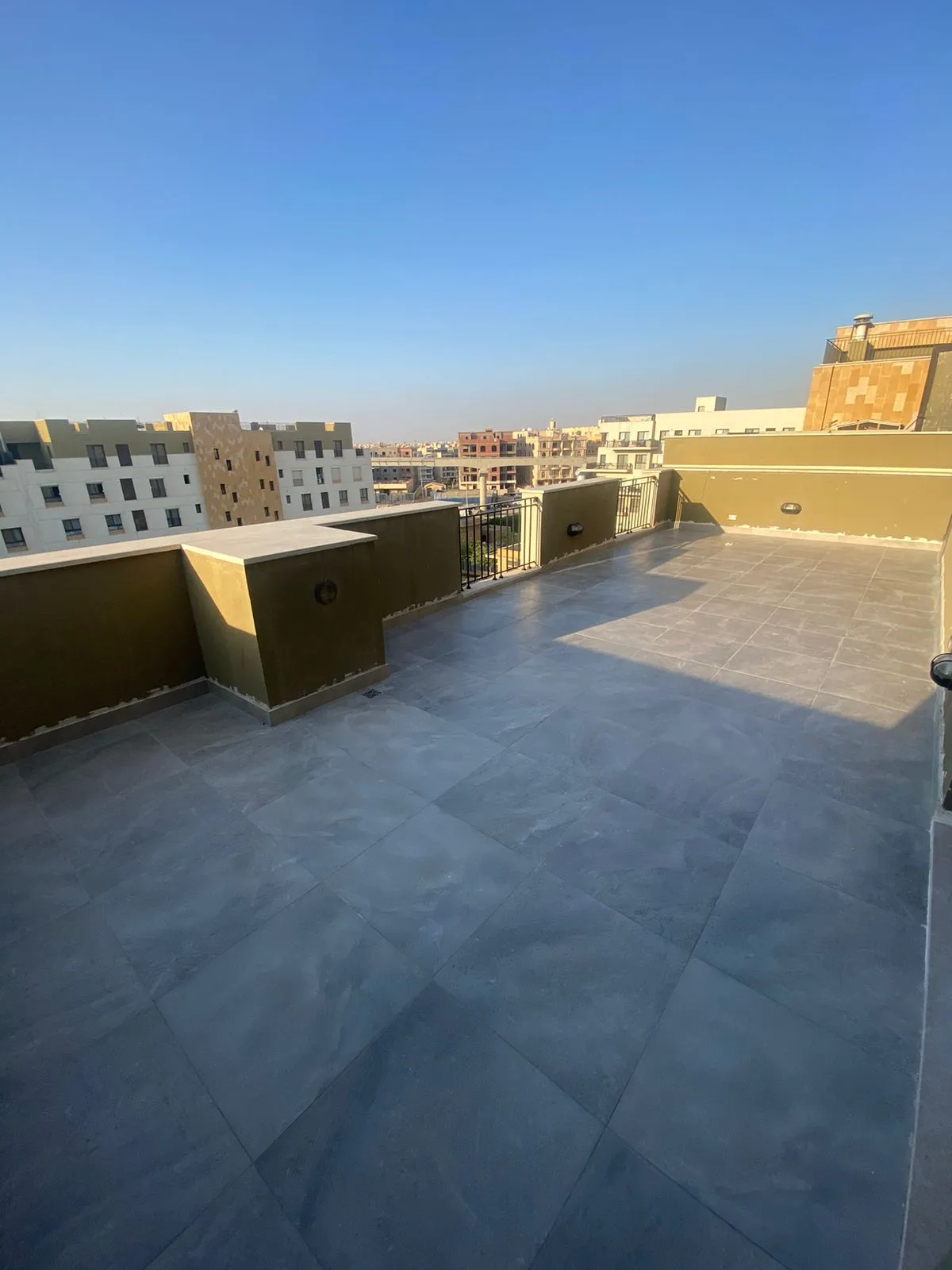 بنتهاوس للإيجار في ايست تاون القاهرة الجديدة - 300 م² - BE-N1225