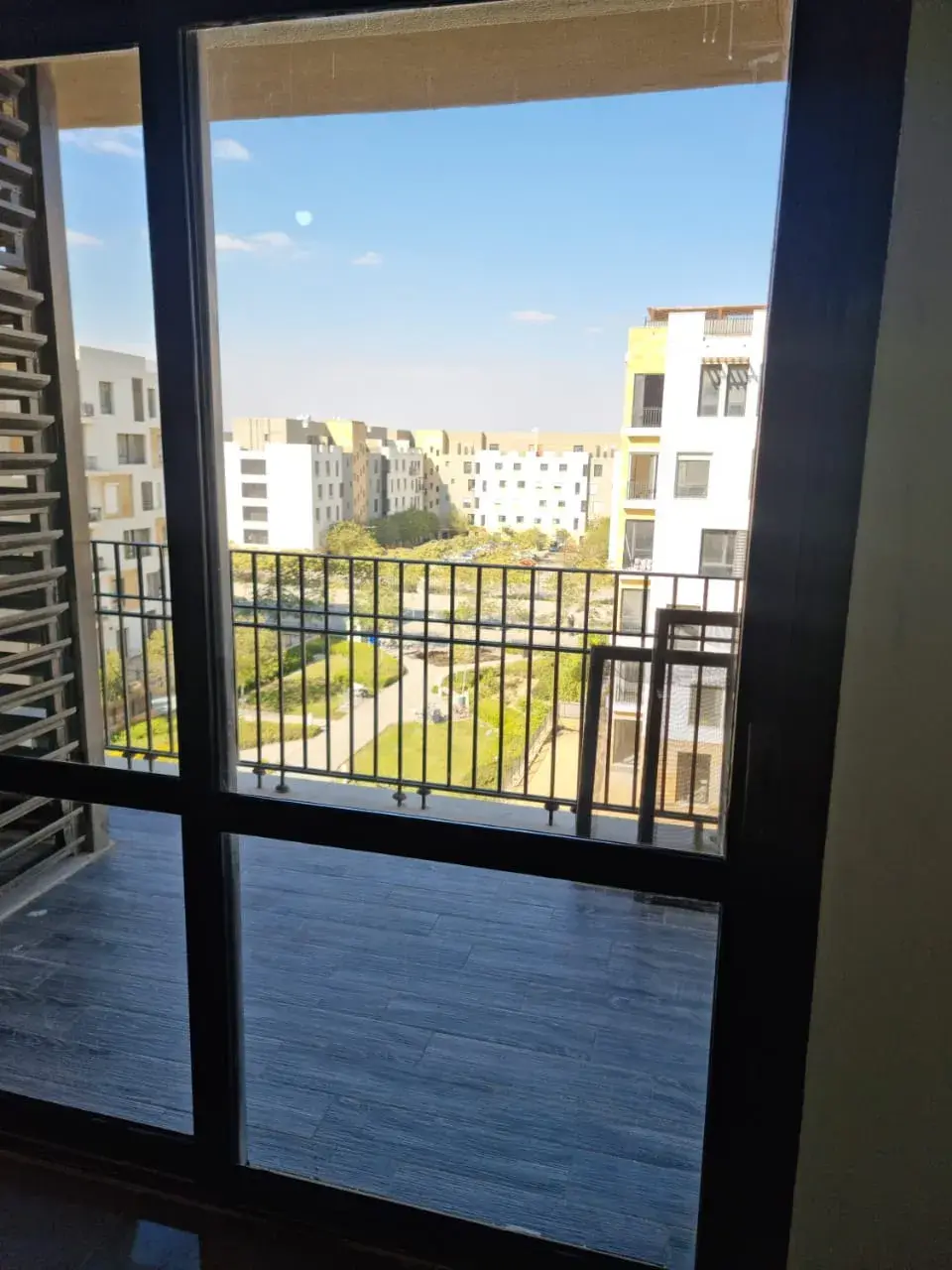 شقة للإيجار في ايست تاون القاهرة الجديدة - 220 م² - BE-N2923