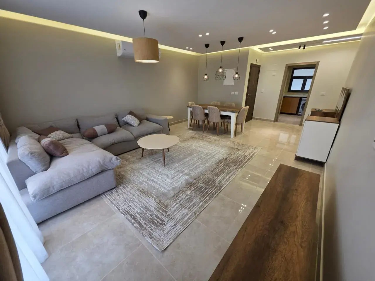 شقة للإيجار في فيفث سكوير - 140 م² - BE-N3737