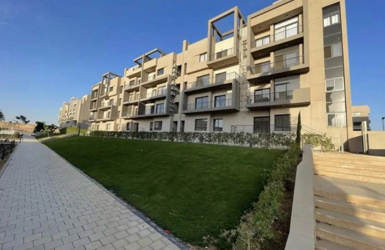 شقة للبيع في فيفث سكوير - 147 م² - BE-R0142