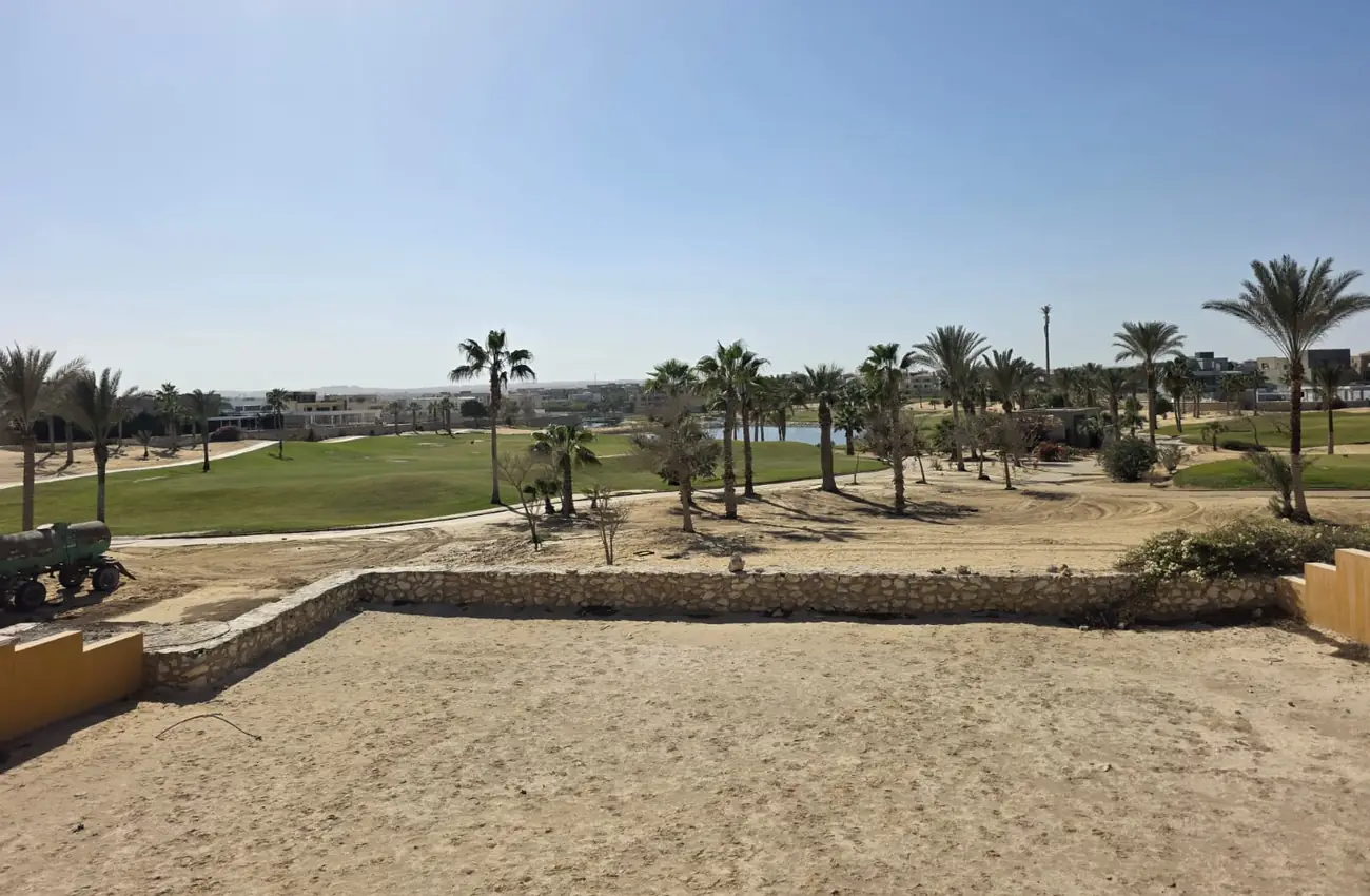 تاون هاوس للإيجار في جولف فيوز - 260 م² - BE-N4416