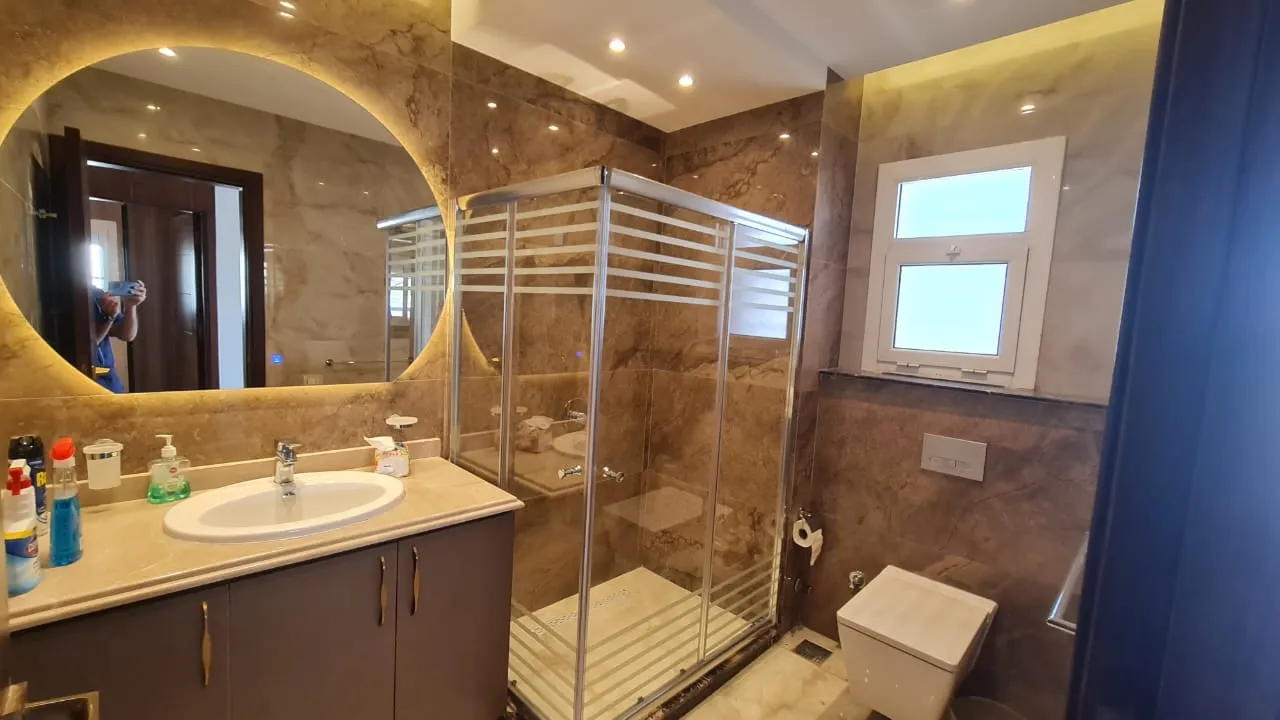 شقة للإيجار في هايد بارك القاهرة الجديدة - 233 م² - BE-N0865