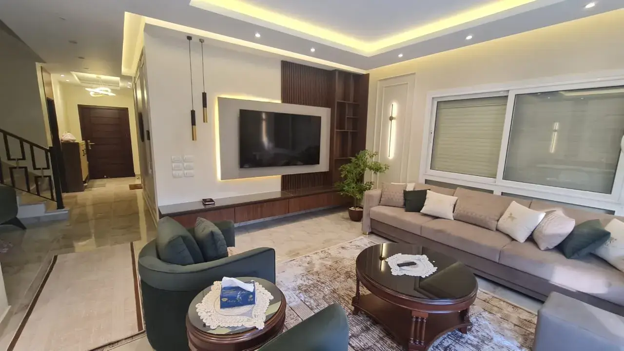 تاون هاوس للإيجار في هايد بارك القاهرة الجديدة - 340 م² - BE-N1941