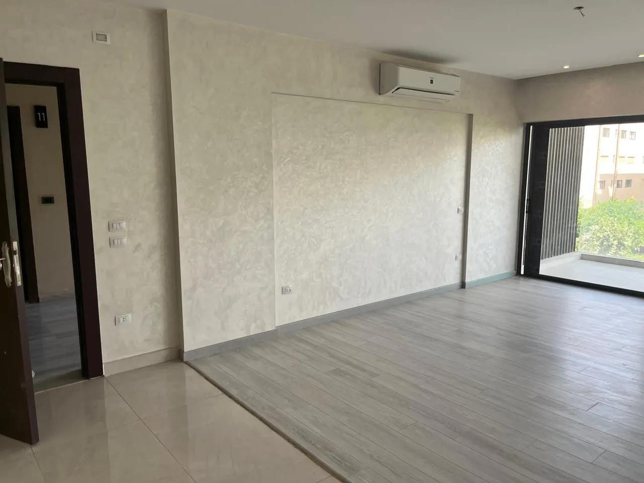 شقة للإيجار في ليك فيو ريزيدنس - 215 م² - BE-N2257
