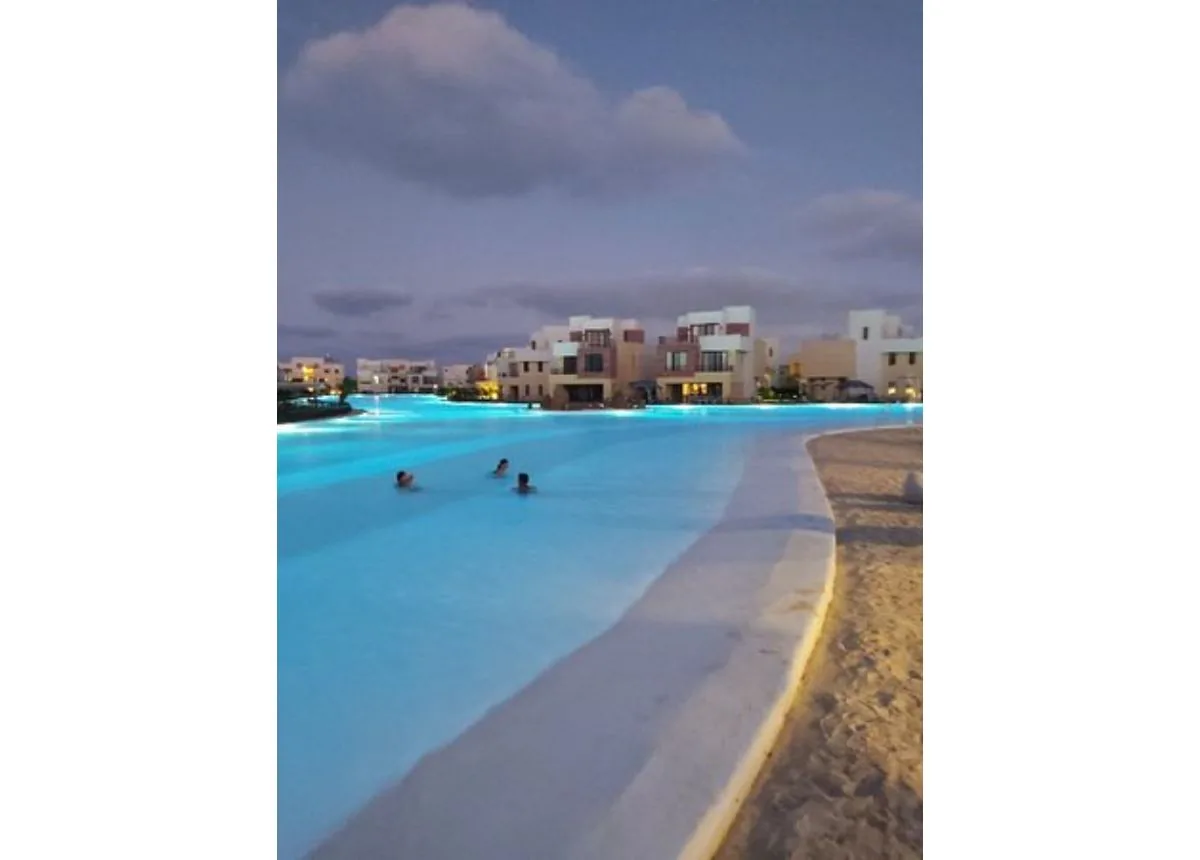فيلا للبيع في مراسي - 466 م² - BE-R5558