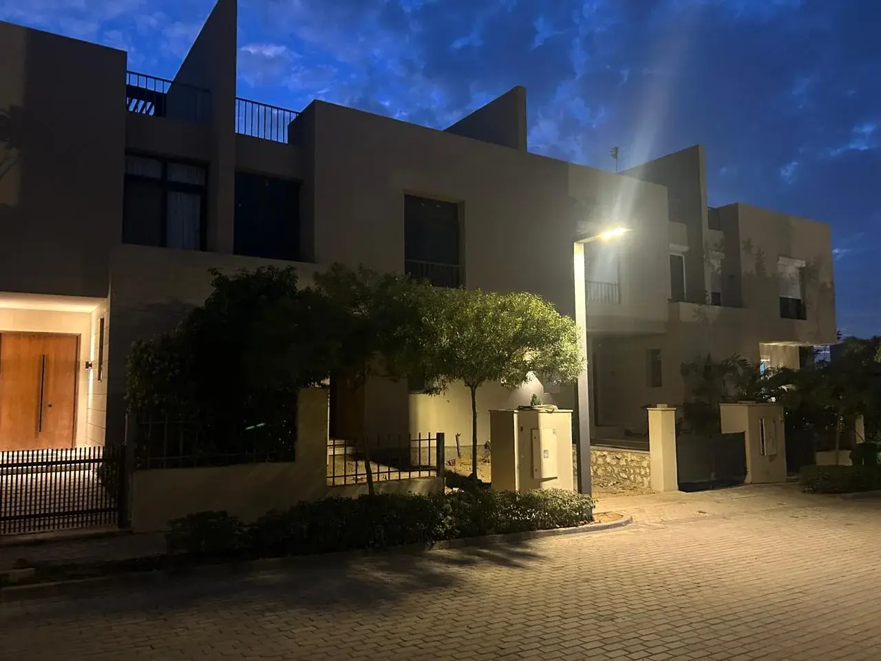 شقة للبيع في أو ويست - 195 م² - BE-R4153