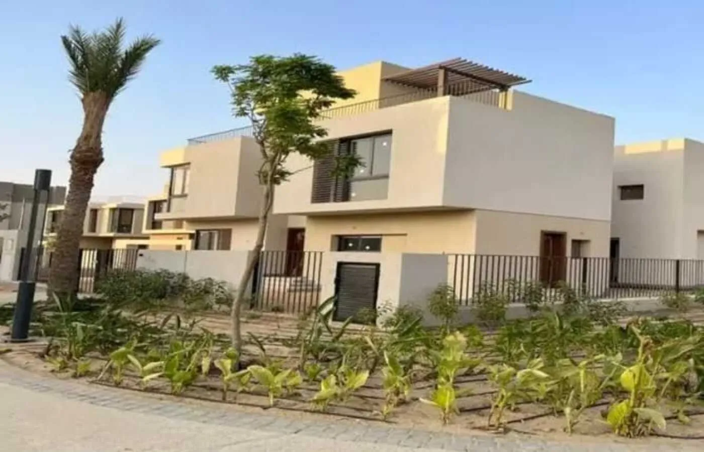 توين هاوس للبيع في سوديك ايست - 223 م² - BE-D2300