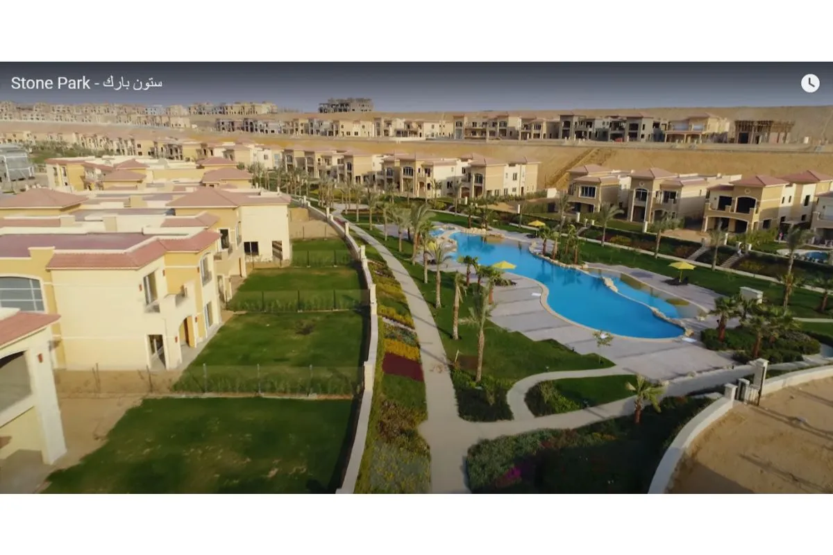 تاون هاوس للبيع في ستون بارك - 190 م² - BE-R3340