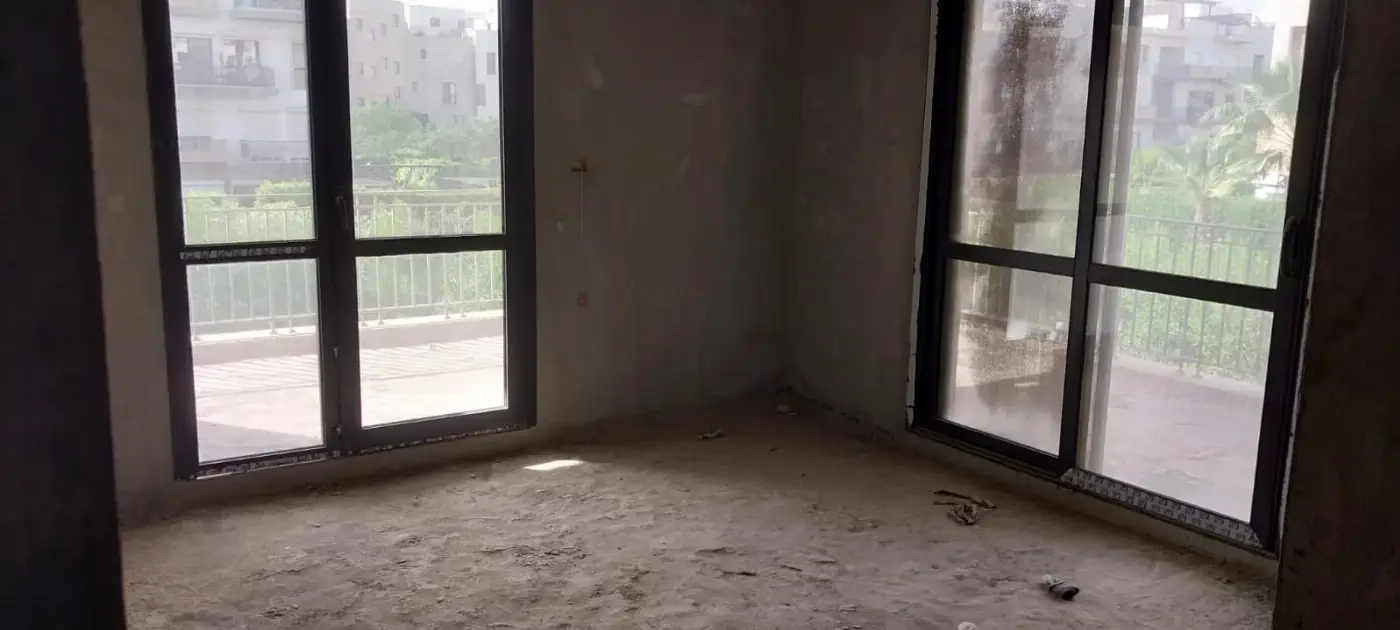 عيادة للبيع في ويست تاون ريزيدنس - 66 م² - BE-R4057